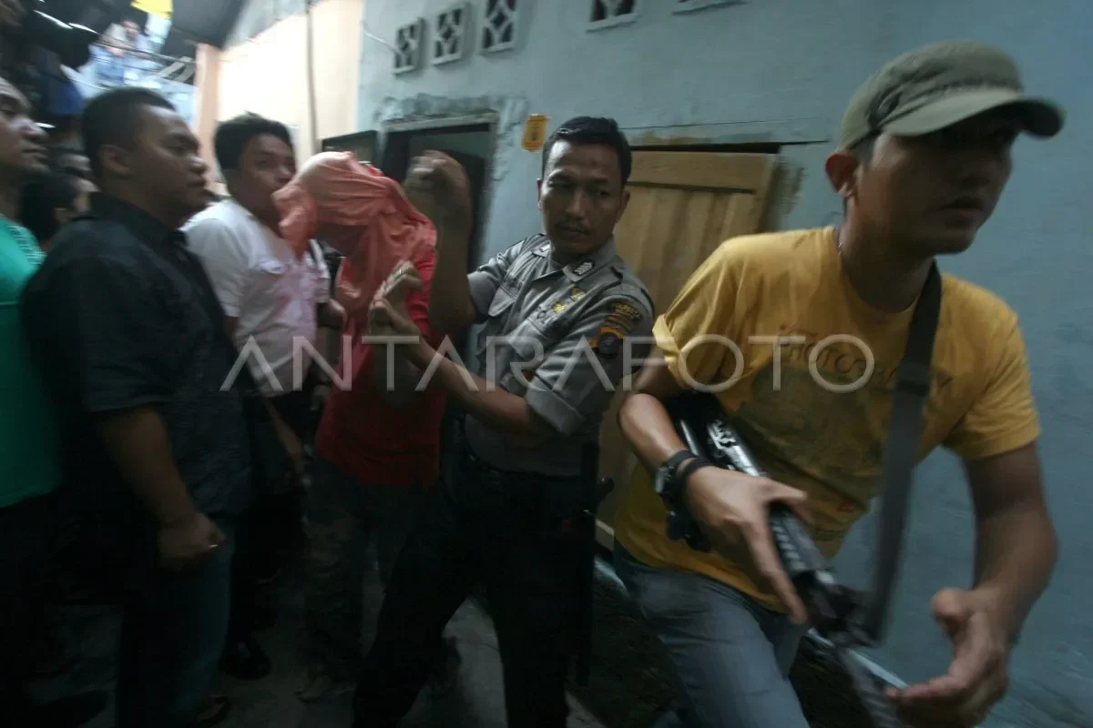 favela rio berdarah 64 tewas dalam penggerebekan polisi terbesar lawan kartel narkoba portal berita terbaru