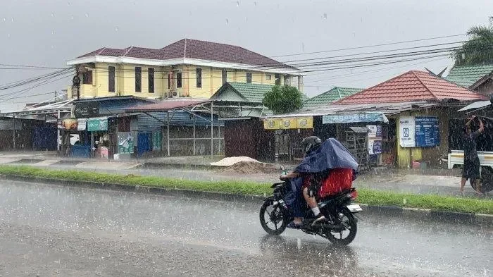 fenomena langka kotim diguyur hujan es bmkg ungkap fakta mengejutkan ini portal berita terbaru