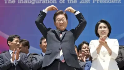 Gak Nyangka! Presiden Lee Jae Myung 'Bucin' KPop Demon Hunters, Karakter Ini Bikin Gemas Sampai Reenact Adegan! 13 gak nyangka presiden lee jae myung bucin kpop demon hunters karakter ini bikin gemas sampai reenact adegan portal berita terbaru