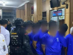 Geger! Ammar Zoni Dipindah ke Nusakambangan, Keluarga Ungkap Kejanggalan & ‘Pembunuhan Karakter’