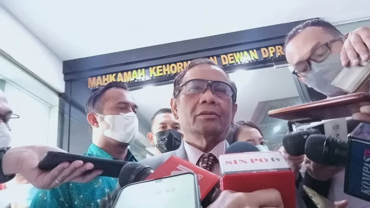geger anggota dpr nonaktif terancam dipecat mkd mahasiswa ungkap fakta mengejutkan bukan koruptor portal berita terbaru