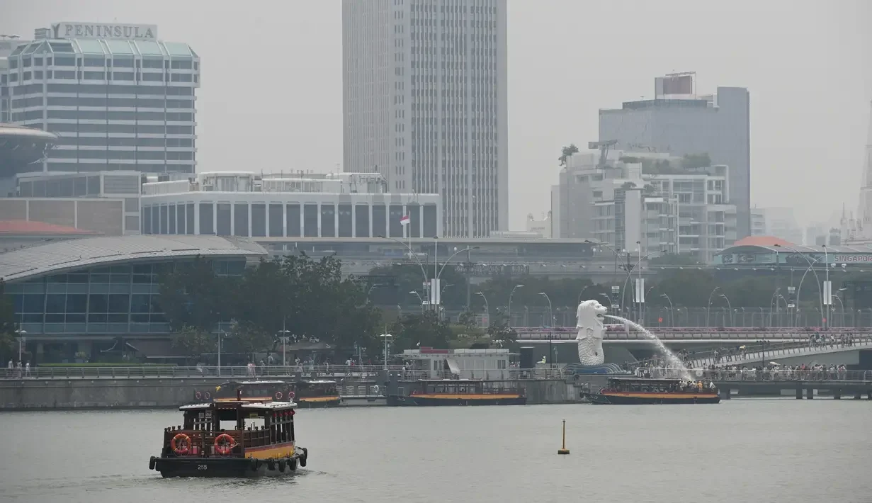 geger asap hitam membumbung dari puncak marina bay sands ternyata ini pemicunya portal berita terbaru