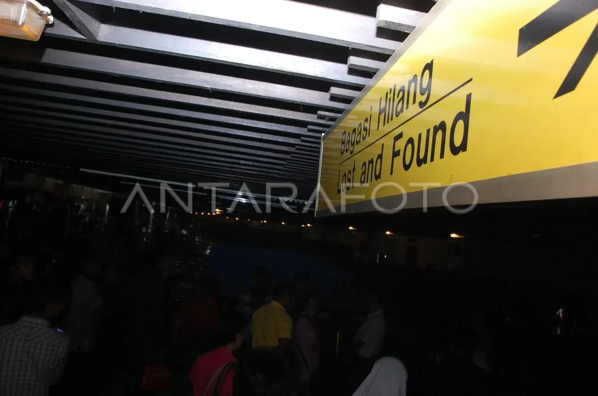 geger bandara ngurah rai bali gelap gulita sejam penerbangan terdampak portal berita terbaru