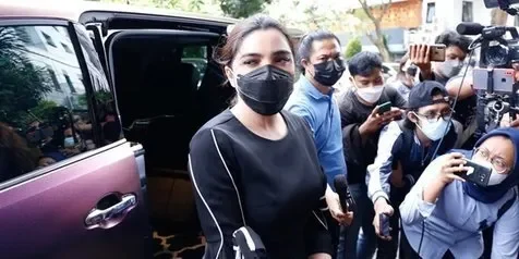 geger eks karyawan ashanty dipolisikan klaim palsu bikin perusahaan kakak anji rugi miliaran rupiah portal berita terbaru