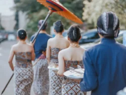 Geger! Langit Cirebon Heboh Bola Api, Warga Tegal Malah Temukan Batu Misterius Diduga Meteor!