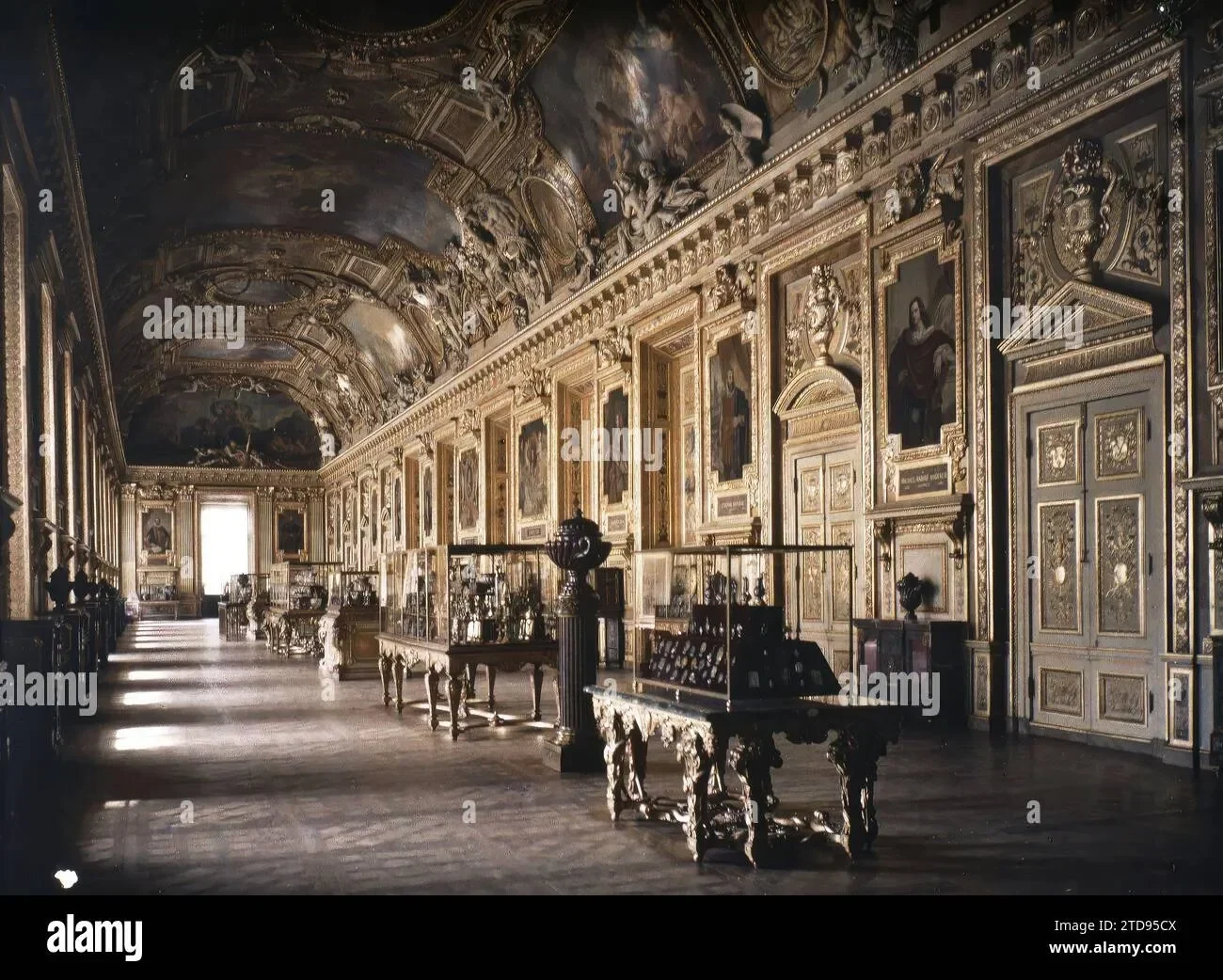 geger louvre dibobol permata mahkota napoleon tak ternilai raib portal berita terbaru