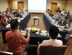 Geger! Menag Bongkar Harta Karun Rp1.000 Triliun Dana Umat, Usul ‘OJK Syariah’ untuk Pengawasan Ketat!