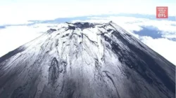 gunung fuji bikin heran salju pertama datang tak terduga pertanda apa ini portal berita terbaru