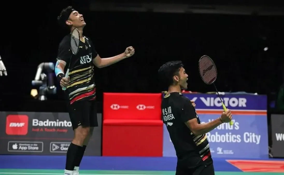 hampir saja fajarfikri kalah dramatis di final denmark open 2025 duel sengit tiga gim portal berita terbaru