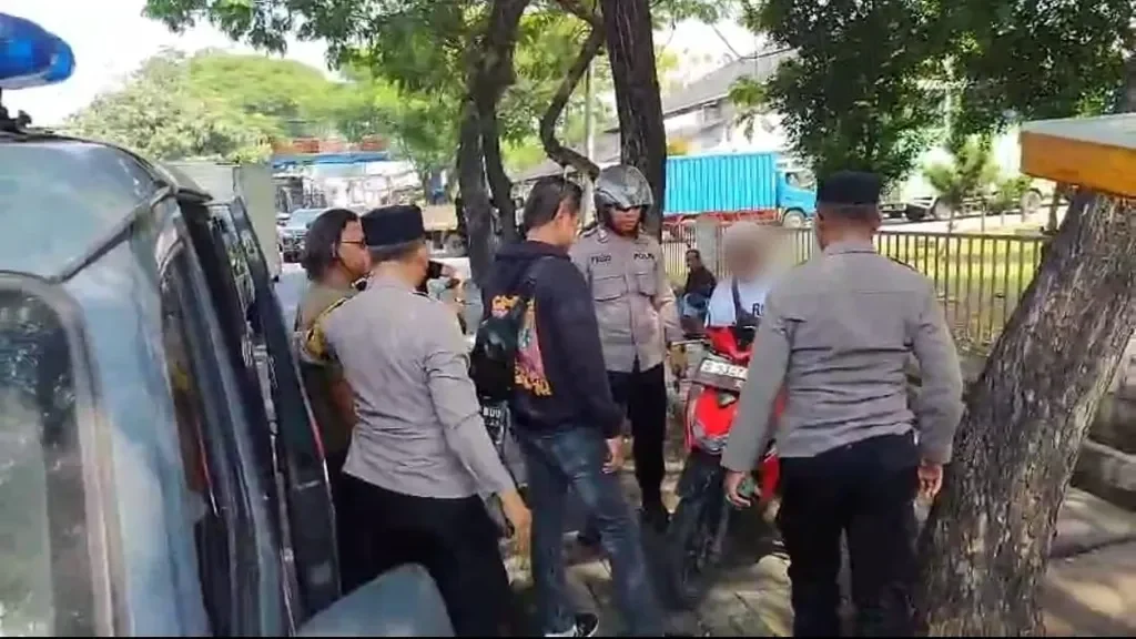 heboh debt collector daan mogot polisi turun tangan endingnya malah bikin publik bertanya tanya portal berita terbaru