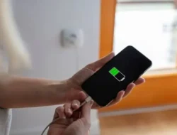 HP Tiba-tiba Gak Bisa Ngecas? Jangan Panik, Ini Trik Rahasia Bikin Hidup Lagi Tanpa ke Servis!