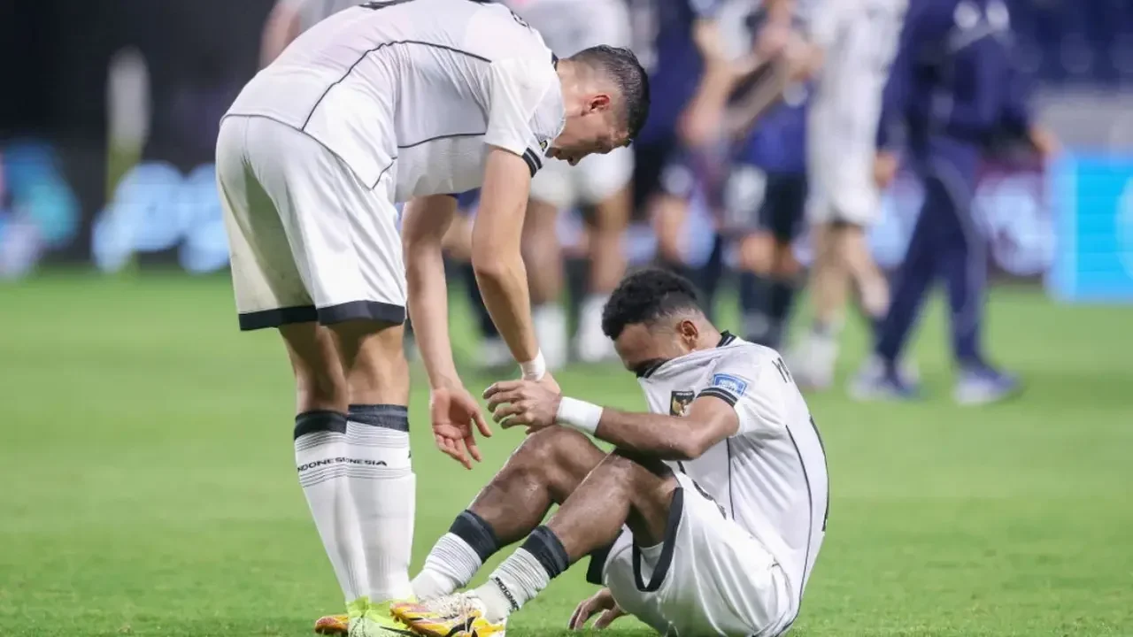 impian piala dunia hancur media malaysia soroti tangisan timnas indonesia di jeddah portal berita terbaru