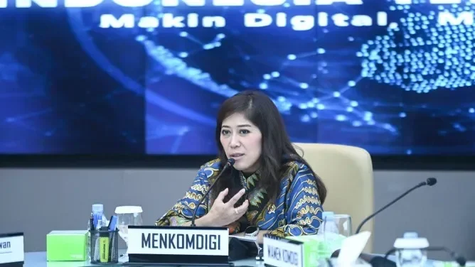 internet lemot bikin kesal menkomdigi tegas operator wajib beri kompensasi ke pelanggan portal berita terbaru
