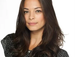 Jackie Chan Kejutkan Konser SEVENTEEN di Hong Kong, Momen Bareng Jun Bikin CARAT Geger!