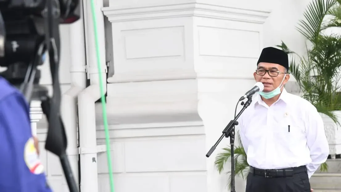 jokowi turun gunung di pertemuan psi bali kode keras gabung partai kaesang atau sekadar wejangan portal berita terbaru