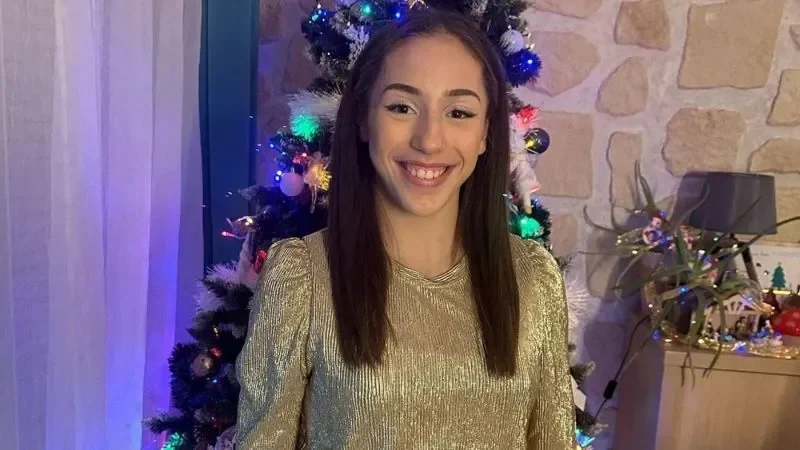 kaylia nemour pesan mustahil yang gegerkan kejuaraan dunia senam 2025 di jakarta portal berita terbaru