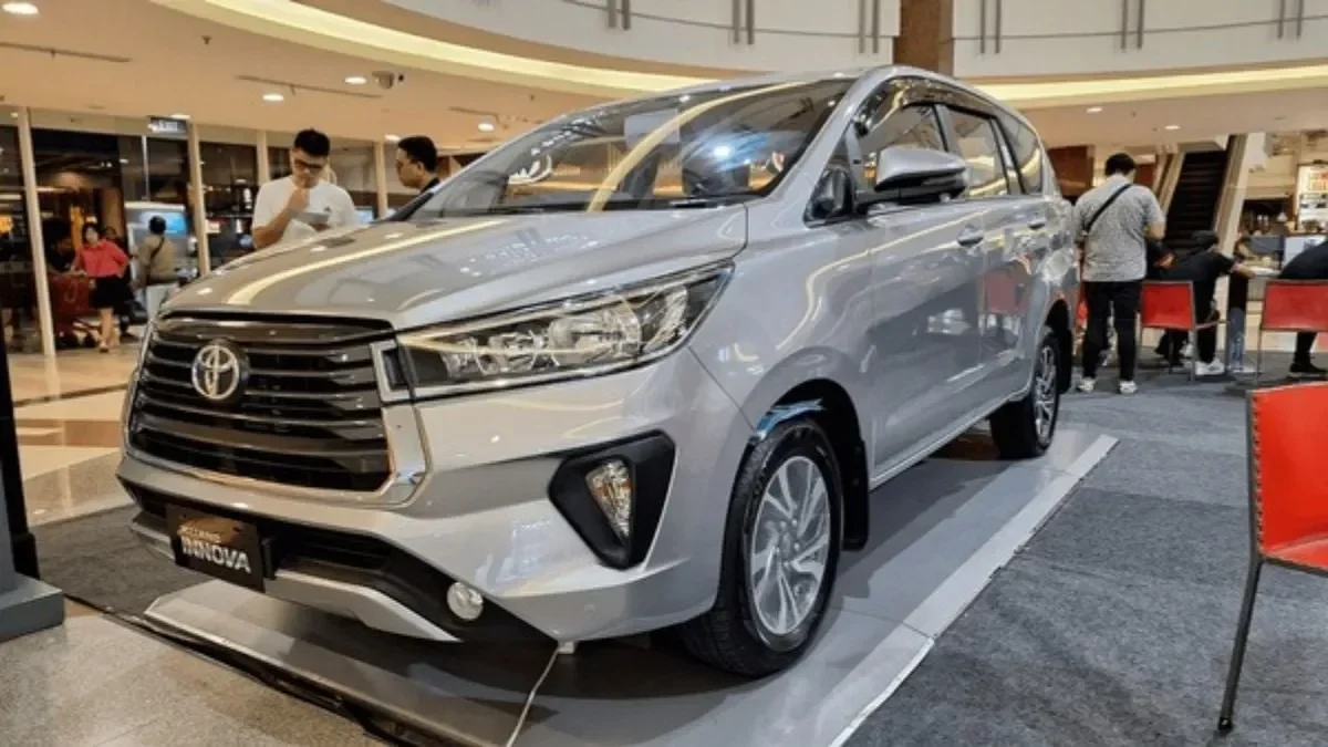 Kijang Innova Bikin Geger! Penjualan Mobil September 2025 Anjlok, Tapi Dia Tetap Raja di Indonesia 1 kijang innova bikin geger penjualan mobil september 2025 anjlok tapi dia tetap raja di indonesia portal berita terbaru