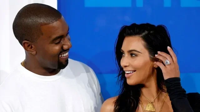 kim kardashian blak blakan ini alasan sebenarnya ia gugat cerai kanye west bukan cuma drama portal berita terbaru
