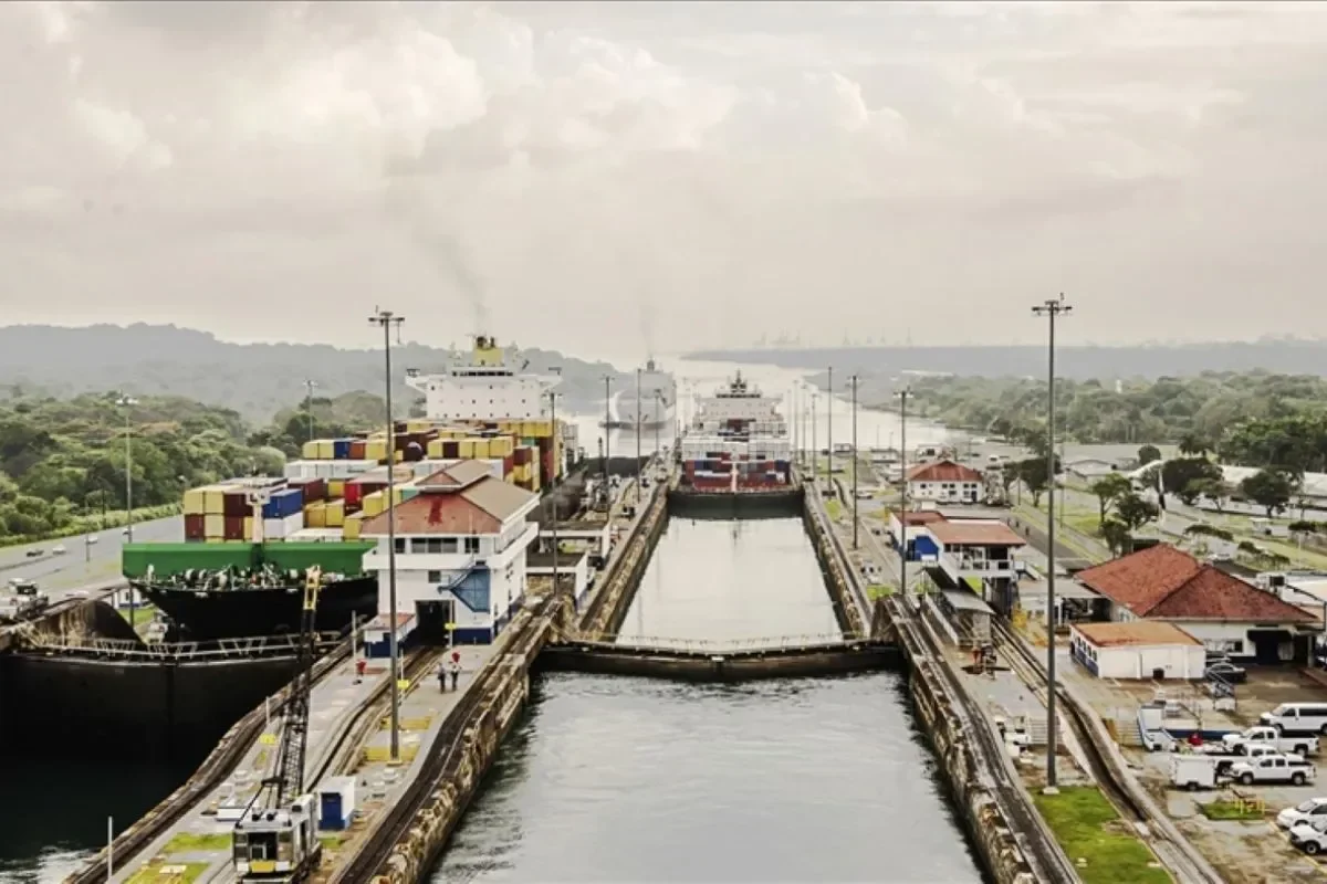 kolombia meledak as dituduh bunuh nelayan tak bersalah trump pamer perang narkoba di karibia portal berita terbaru