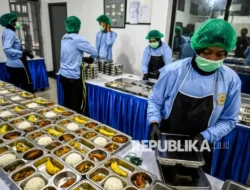 Kontroversi Dapur Sekolah: Charles Ngamuk, Kepala BGN Buka Suara Soal SPPG! Mana yang Lebih Baik?