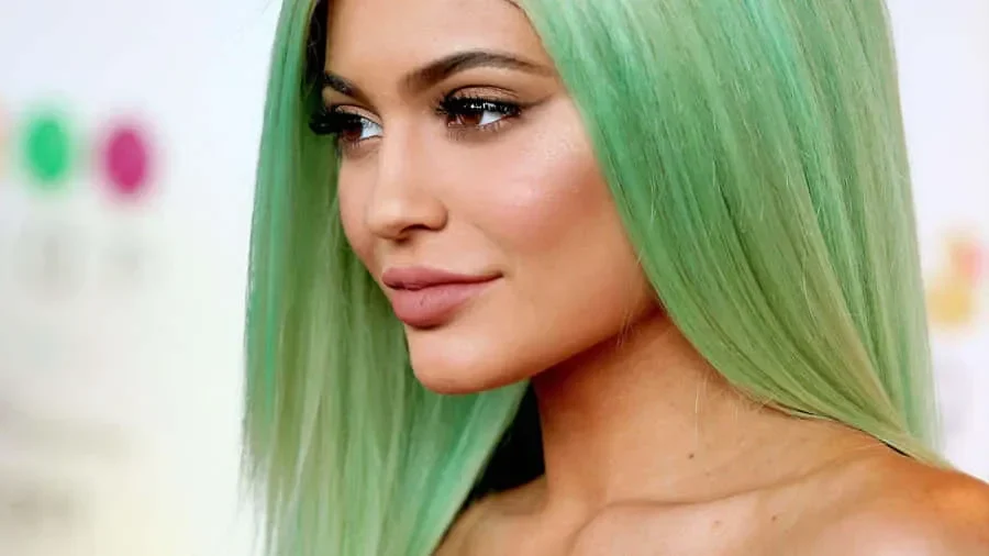kylie jenner diam diam jadi rapper terungkap jejak musik king kylie yang bikin geger portal berita terbaru