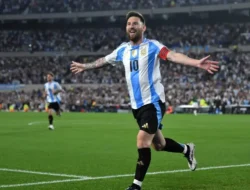 Lionel Messi Menggila! Hattrick dan Assistnya Bikin Fans Lawan Teriak Namanya, Inter Miami Lolos Playoff MLS