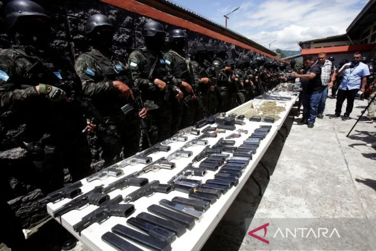 madagaskar bergejolak presiden rajoelina dilengserkan militer ambil alih kekuasaan portal berita terbaru