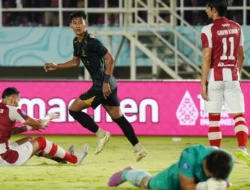 Madura United Kalahkan Telak Dewa United 2-0: Drama VAR dan Gol Krusial Guncang Super League!