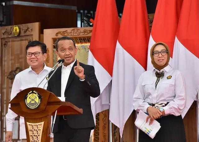 masa depan listrik ri terkuak pln targetkan 76 dari energi terbarukan dalam 1 dekade siap siap perubahan besar portal berita terbaru