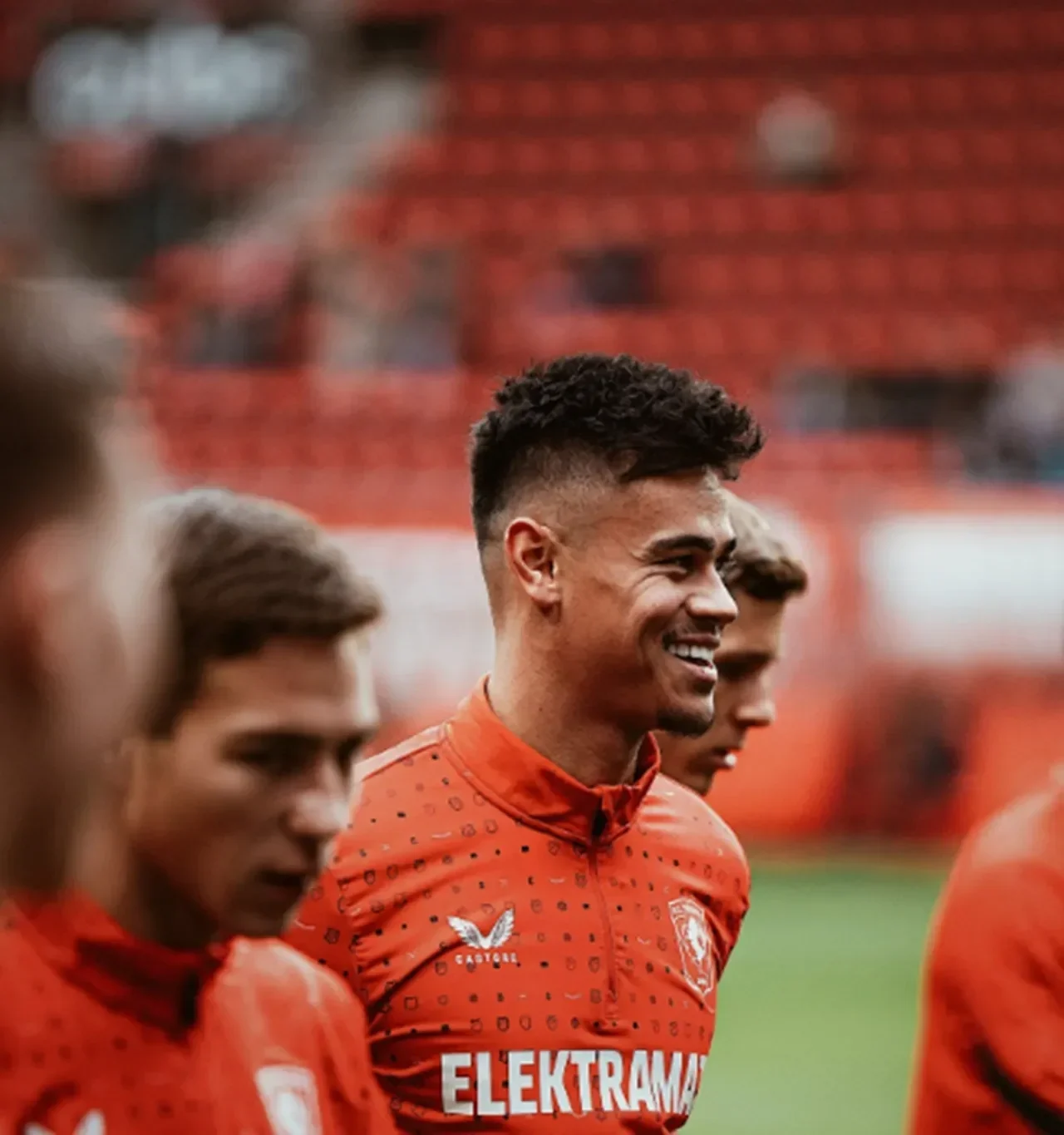 mees hilgers bikin twente pusing tujuh keliling kontrak baru dicuekin karier timnas terancam portal berita terbaru