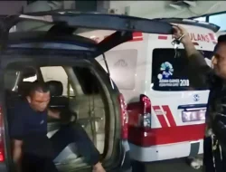 Mencekam! 2 Pencuri Motor Bersenpi Kritis Diamuk Massa di Tambora, Terancam Operasi Berat.