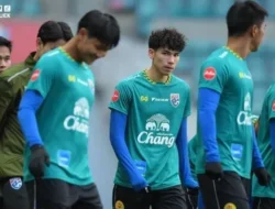 Mengejutkan! Bintang Naturalisasi Thailand Ini Pernah ‘Diharamkan’ Pakai Kaki Kanan, Kisahnya Bikin Geleng-Geleng!