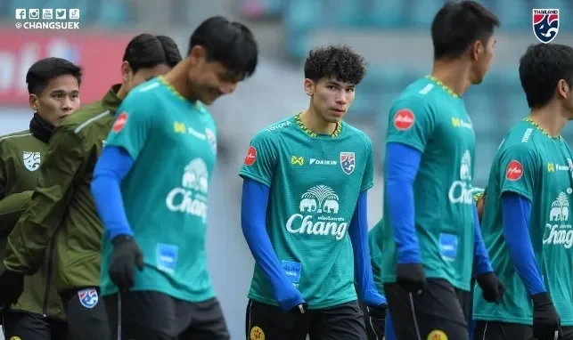 mengejutkan bintang naturalisasi thailand ini pernah diharamkan pakai kaki kanan kisahnya bikin geleng geleng portal berita terbaru