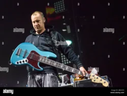 Mengejutkan! Sam Rivers, Bassist Legendaris Limp Bizkit, Berpulang di Usia 48: Mengenang Perjalanan Penuh Perjuangan