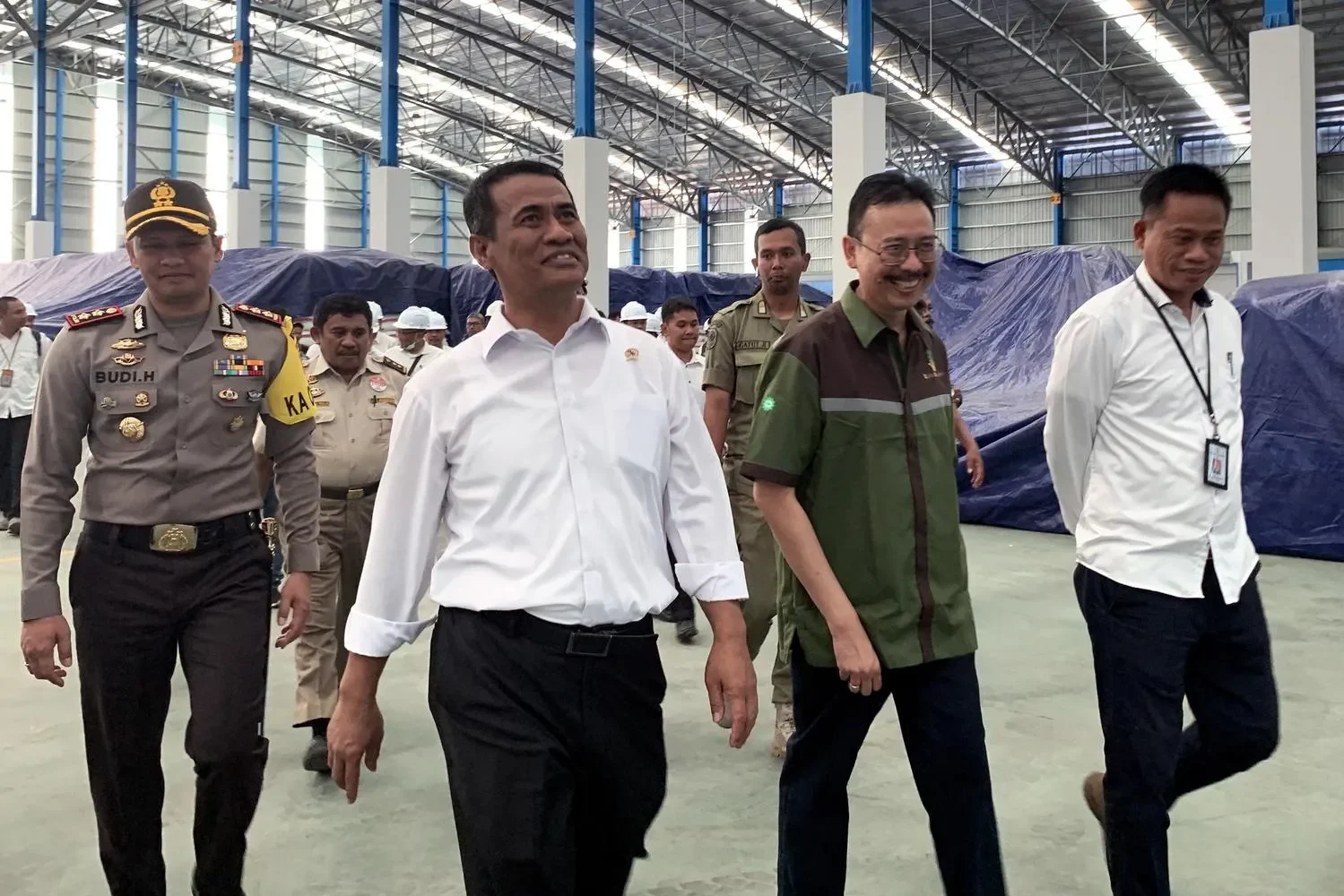 mentan amran klaim swasembada pangan semudah membalik telapak tangan ini buktinya portal berita terbaru