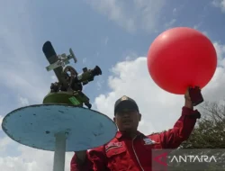 Misteri Kaca Kokpit Pesawat United Airlines Pecah di Udara Terkuak, Pilot Terluka! Ternyata Ini Pelakunya.