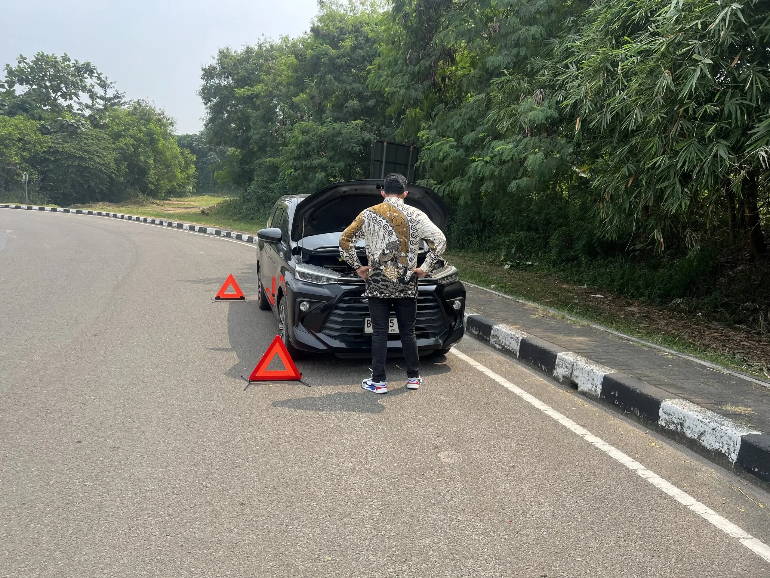 mobil mati mendadak di jalan jangan panik ini 3 biang keroknya selain bensin habis portal berita terbaru