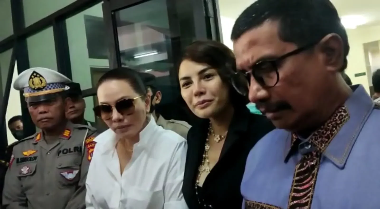 nasib nikita mirzani di ujung tanduk pleidoi ditolak 11 tahun penjara menanti portal berita terbaru