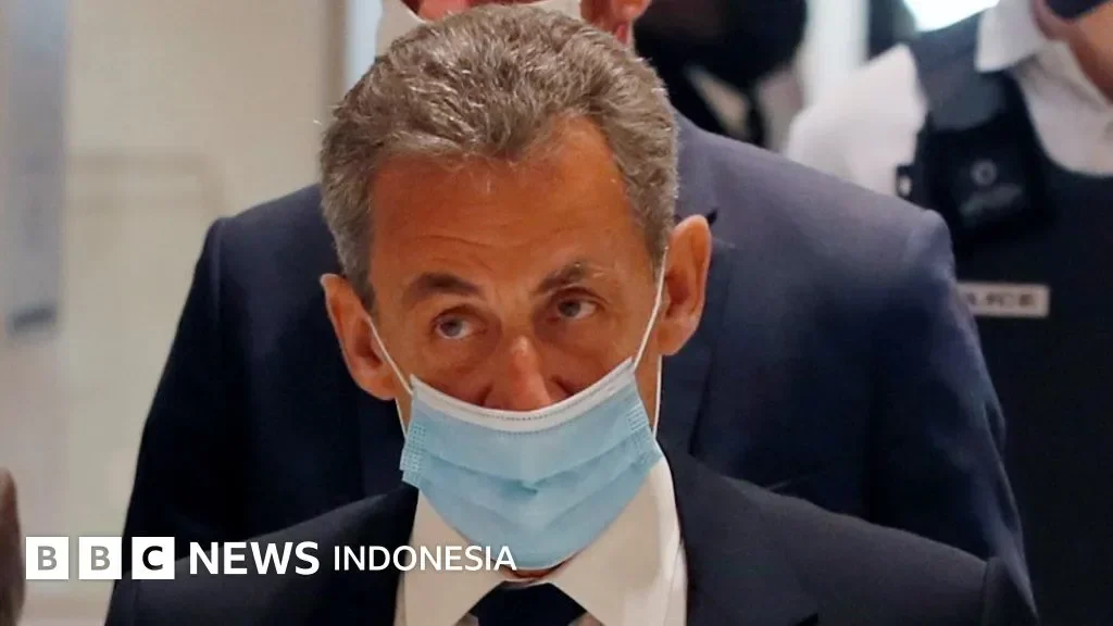 nicolas sarkozy dipenjara mantan presiden prancis ini terjerat skandal dana kampanye libya yang mengguncang sejarah portal berita terbaru