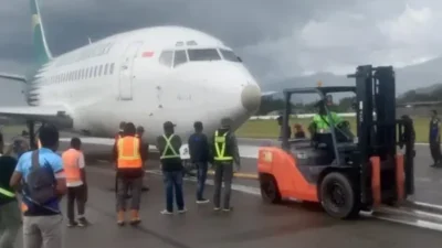 NYARIS CELAKA! JetBlue Alami Gangguan Sistem, Puluhan Orang Dilarikan ke RS 8 nyaris celaka jetblue alami gangguan sistem puluhan orang dilarikan ke rs portal berita terbaru