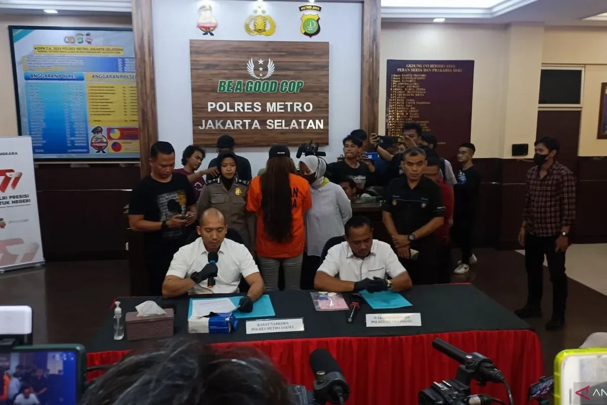 Onad Ditangkap Narkoba, Polisi Ungkap Status Mengejutkan: Korban? Ini Fakta Lengkapnya! 1 onad ditangkap narkoba polisi ungkap status mengejutkan korban ini fakta lengkapnya portal berita terbaru