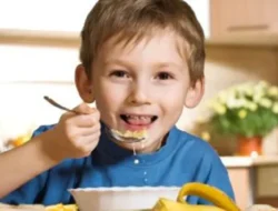 Ortu Wajib Tahu! 10 Buah Ini Bikin Otak Anak Super Cerdas, IQ Auto Naik!