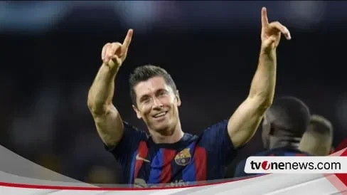 plot twist di lluis companys barcelona nyaris terpeleset gol injury time hancurkan mimpi girona portal berita terbaru