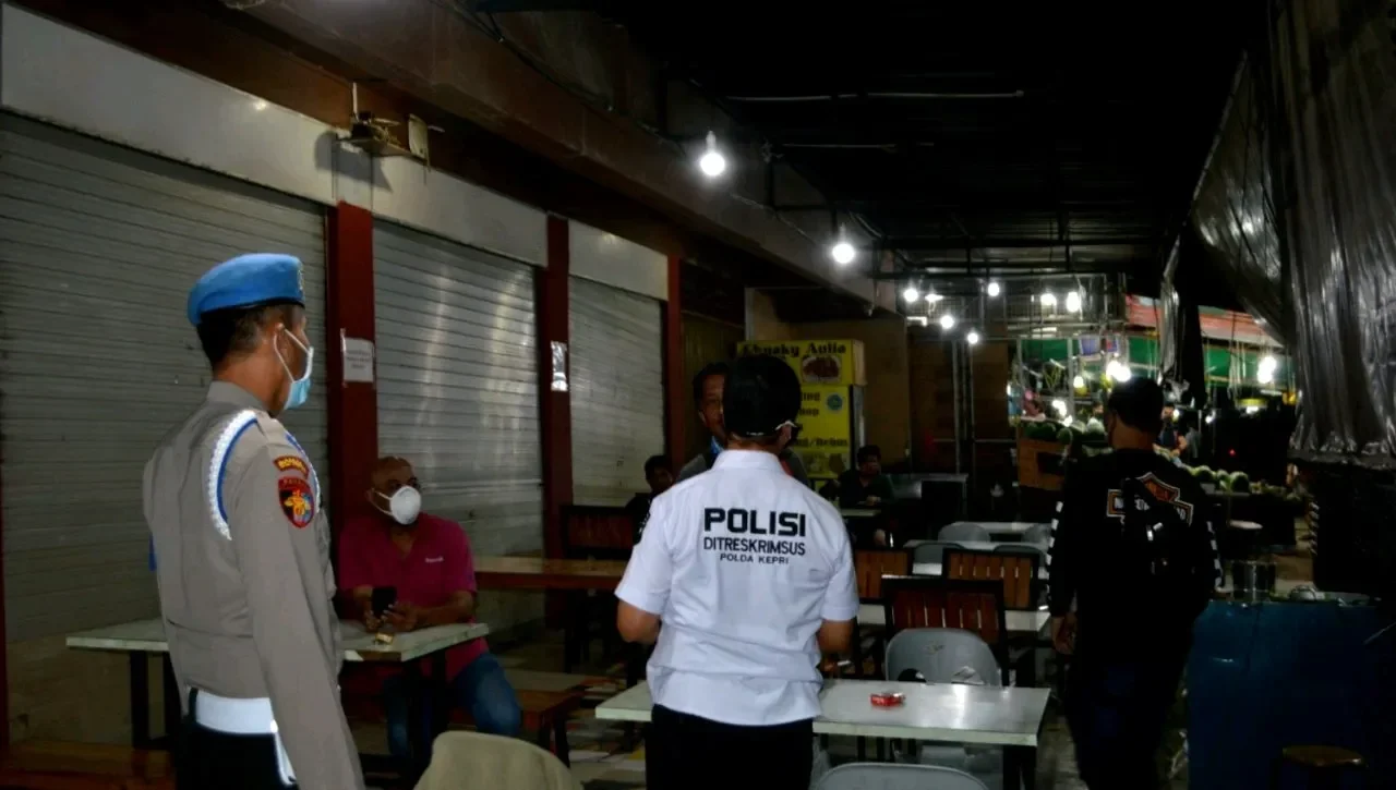 polda metro jaya bongkar kunci utama jaga jakarta dari hoax bukan cuma penegak hukum portal berita terbaru