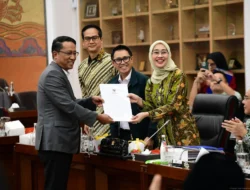 RUU BUMN Lolos Tingkat I: Masa Depan Perusahaan Negara di Ujung Tanduk?