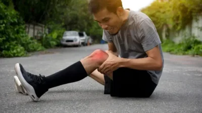 Sendi Sering Nyeri? Hati-hati, 7 Kebiasaan Sepele Ini Bisa Jadi Biang Kerok Radang Sendi! 9 sendi sering nyeri hati hati 7 kebiasaan sepele ini bisa jadi biang kerok radang sendi portal berita terbaru