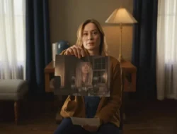 Shelby Oaks: Teror YouTuber Paranormal yang Hilang Misterius, Siap Bikin Kamu Merinding!