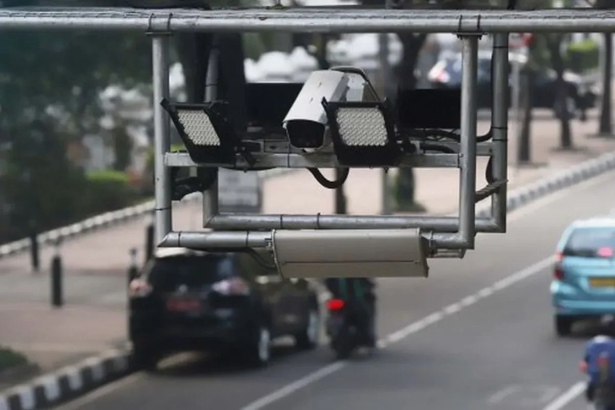 siap siap 5 000 kamera etle bakal awasi jalananmu di 2027 pengendara wajib tahu ini portal berita terbaru