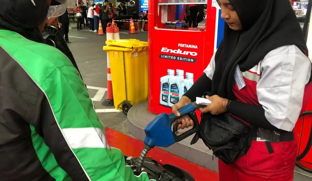 siap siap bensin di indonesia bakal berubah drastis mulai tahun depan ini dampaknya ke kendaraanmu portal berita terbaru