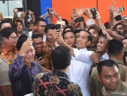 Survei Mengejutkan: Kinerja Setahun Prabowo Bikin Publik Puas, Ini Daftar Menteri Paling Bersinar di Kabinet Merah Putih!